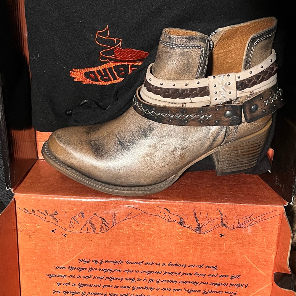 Brand new never worn Freebird boots. Not broke in!